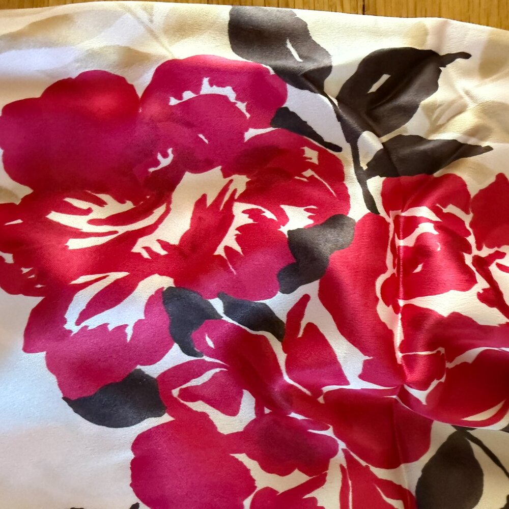 NWT 2005 Victoria's Secret Roses Pajama Set Size Medium Tall - Picture 11 of 14